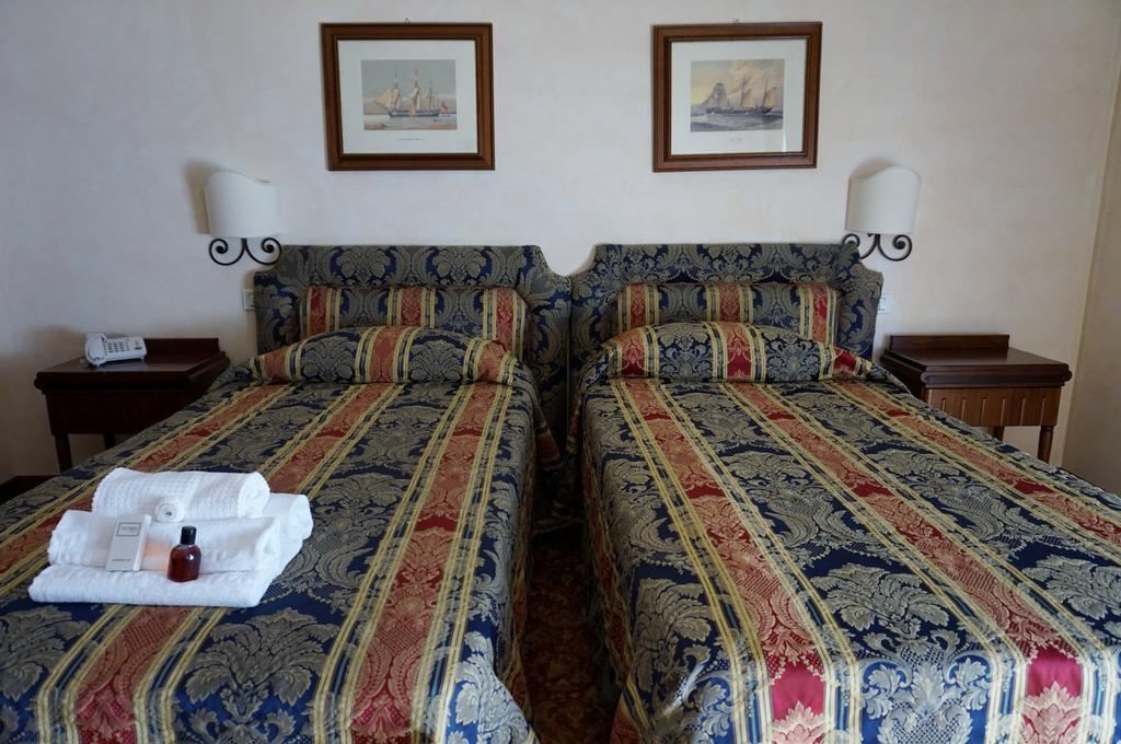 โกลอนนา พลาเลซ โฮเต็ล เมดิเตอร์ราเนียว Hotel ออลเบีย ภายนอก รูปภาพ